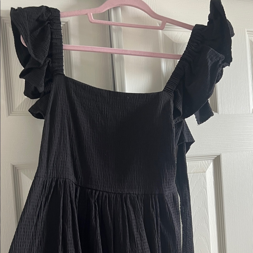 Charming Black Dress